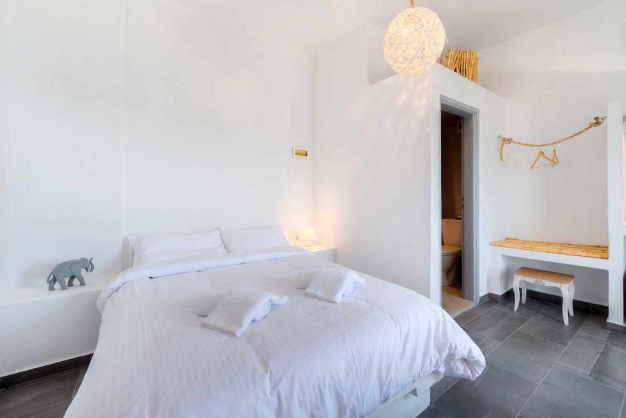 Katris Apartments Фира Екстериор снимка