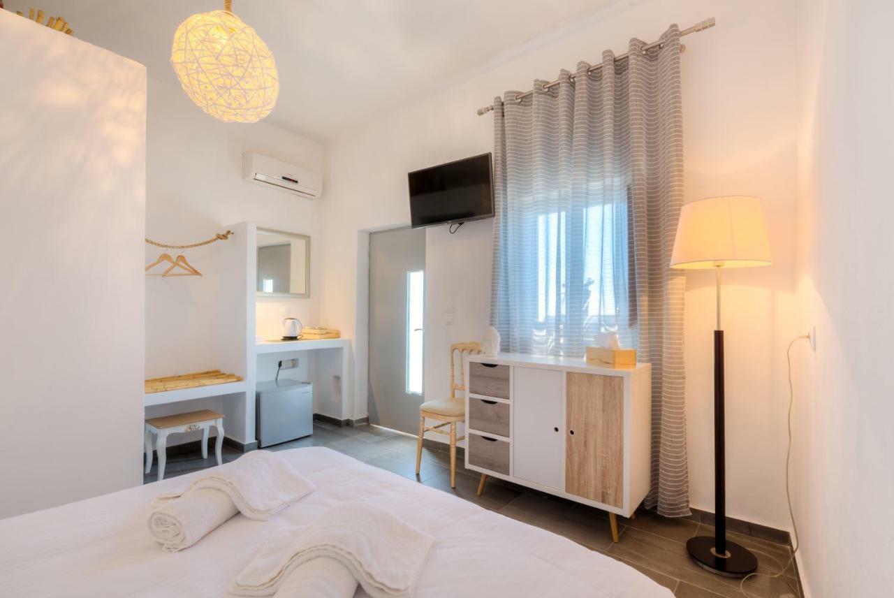 Katris Apartments Фира Екстериор снимка